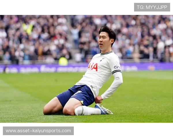 孙兴慜外线加速一瞬间甩开三米，热刺攻势接连不断