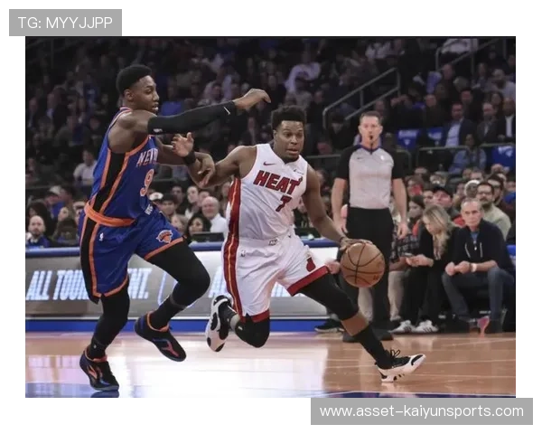 巴特勒偏侧上篮命中，热火在末节实现逆转