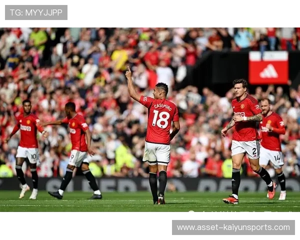 拉什福德点球主罚稳稳命中曼联领先