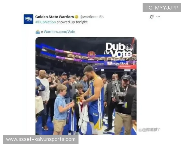 勇士库里关键三分命中,末节接管 勇士库里关键三分命中,末节接管